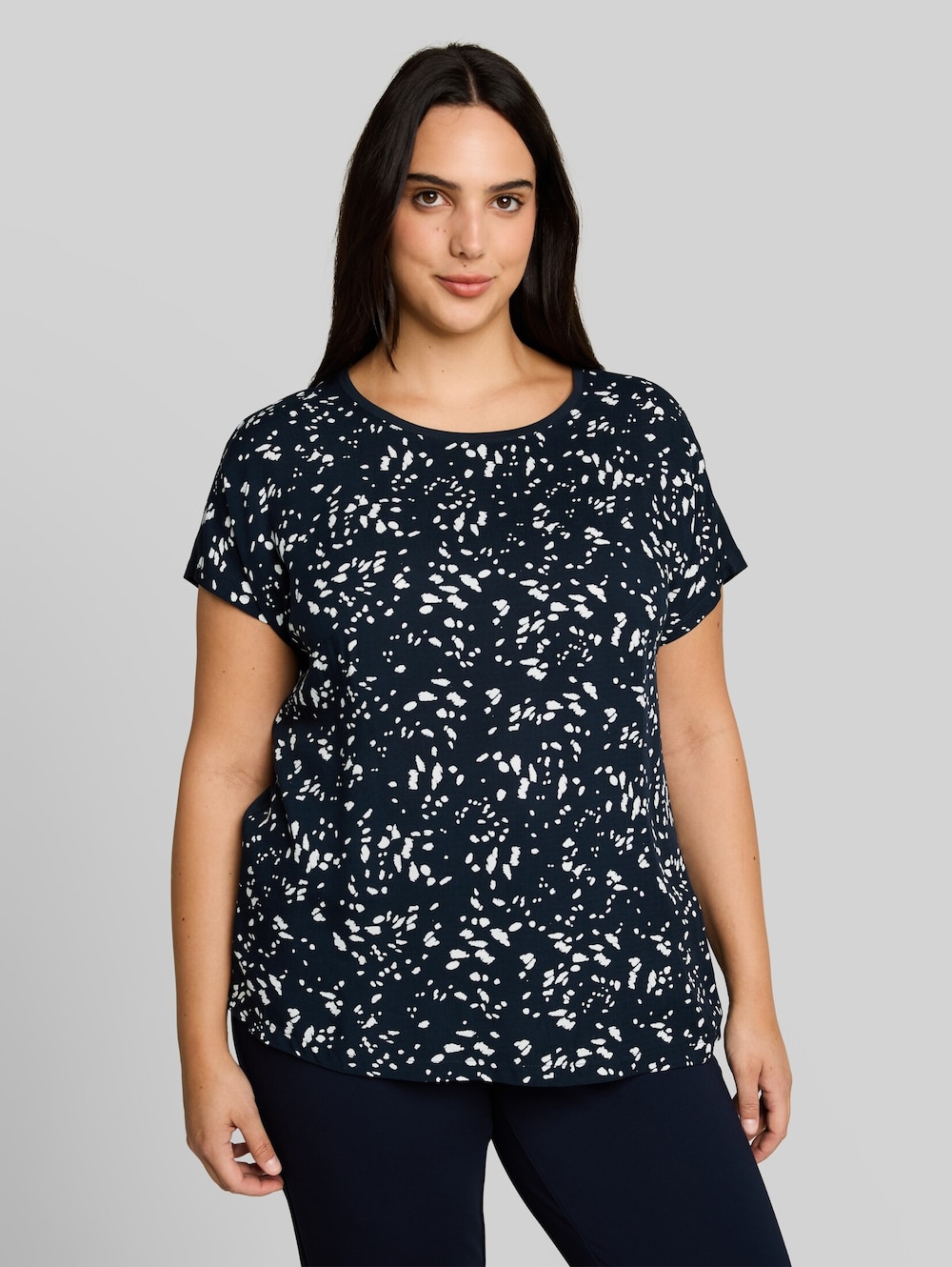 T-Shirt im Material-Mix