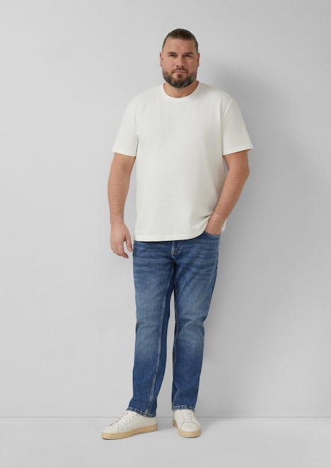 Strukturiertes T-Shirt