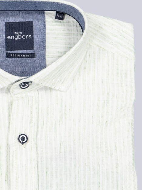 Herren Langarm-Hemd in Seesucker-Qualität , Hellgruen