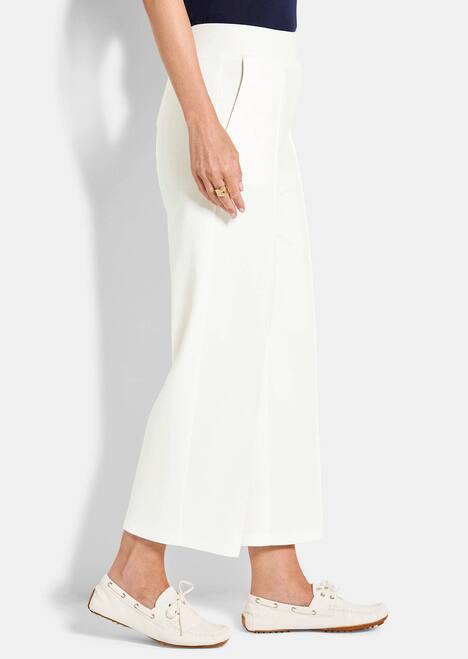 Hose in 3/4-Länge mit seitlichen Gallonstreifen