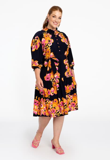 Kleid mit Blumenmuster