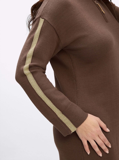 Strickkleid Strickkleid mit Lurexstreifen am Ärmel Langarm Stehkragen
