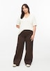 Jeans / High Rise / Wide Fit