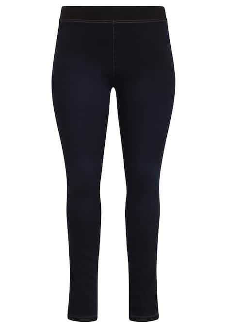 Jeans mit einem elastischen Bund