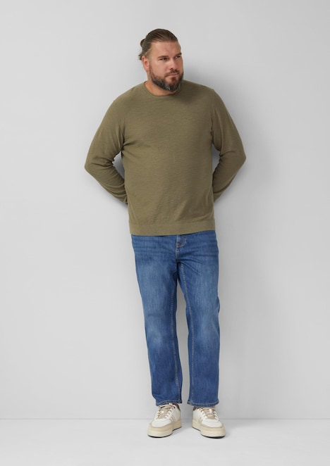 Strickpullover mit Flammgarnstruktur und Rollkante
