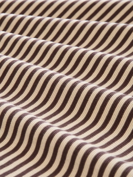 Langarmshirt mit Knopf-Details