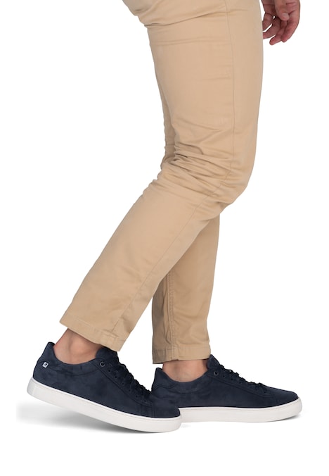 Sneaker Low U0701