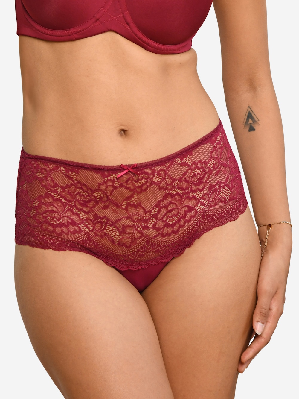 High-Panty LACE BASIC