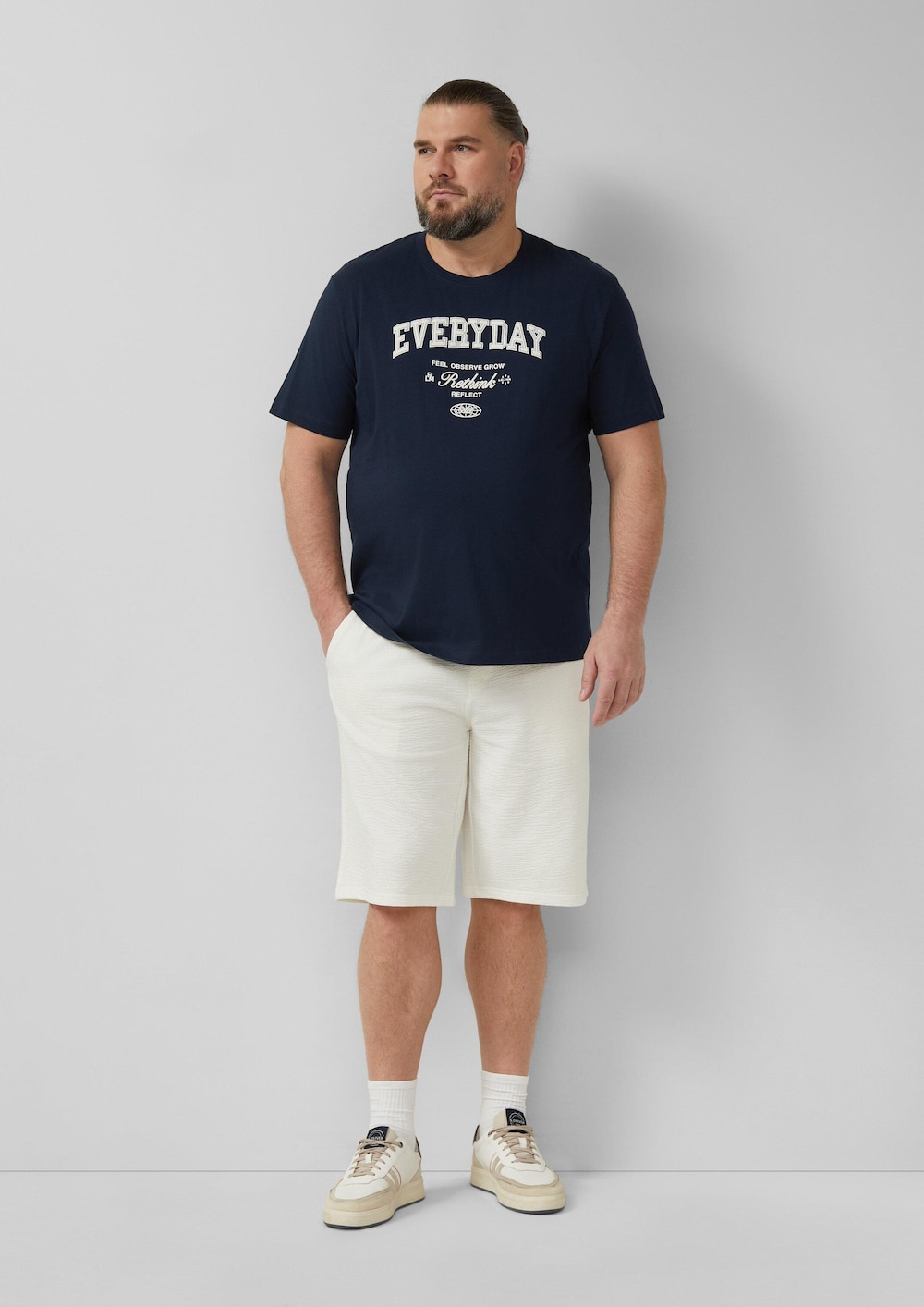 Detroit: Strukturierte Bermuda im Relaxed Fit