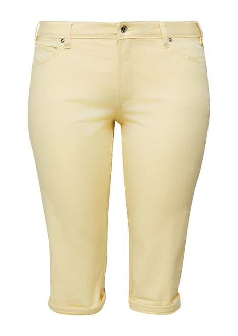 Jeans / Mid Rise / Slim Fit / Capri