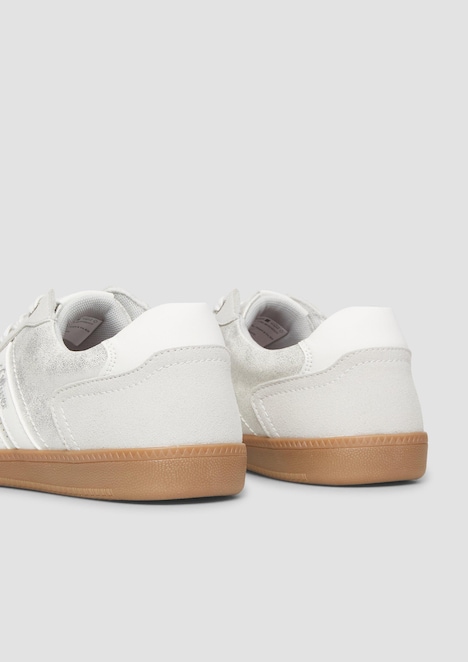 Sneaker aus Lederimitat