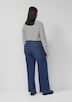Jeans / Mid Rise / Wide Fit