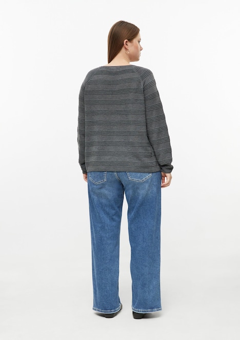 Pullover mit Strukturstreifen