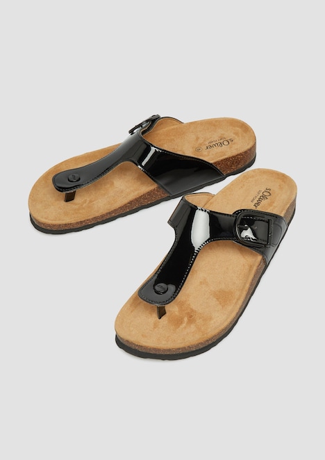 Pantoletten mit feinem Glanz-Finish