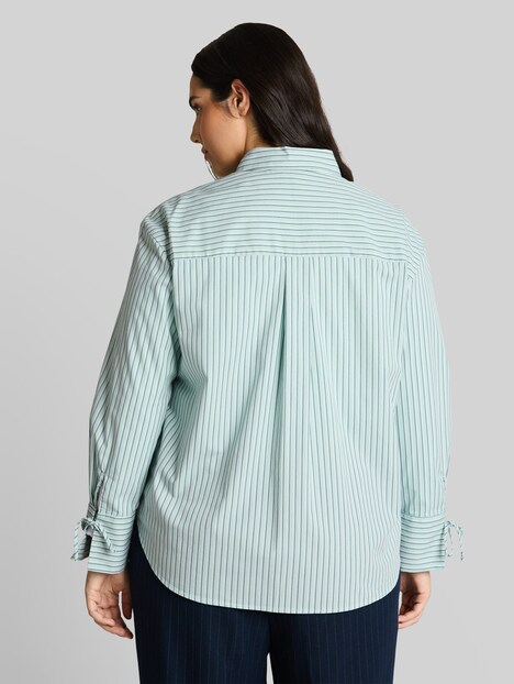 Oversize Hemdbluse mit Herz-Stickerei