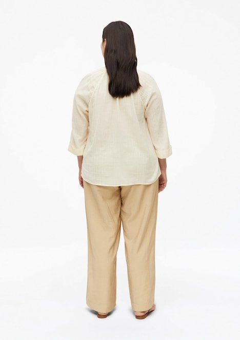 Semitransparente Bluse mit Struktur