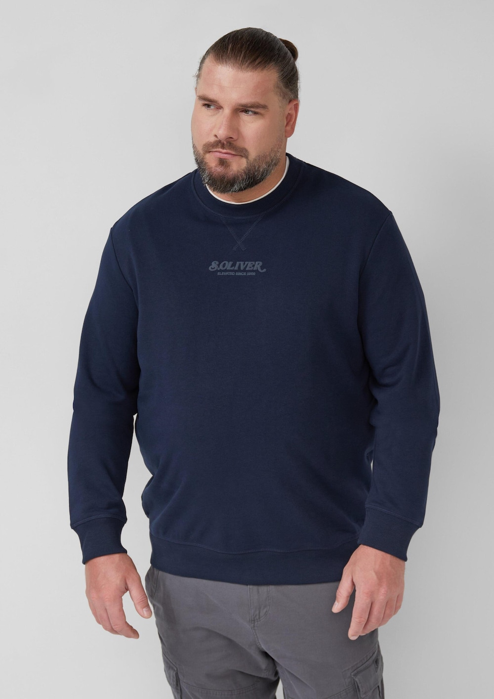 Wärmendes Sweatshirt mit Logo-Artwork