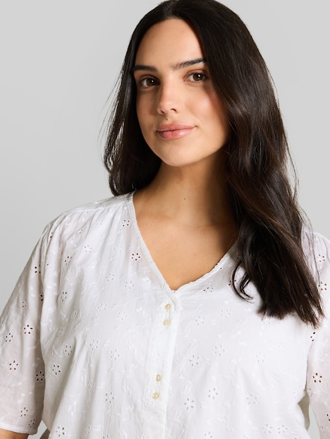 Bluse mit Lochstickerei