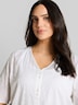 Bluse mit Lochstickerei
