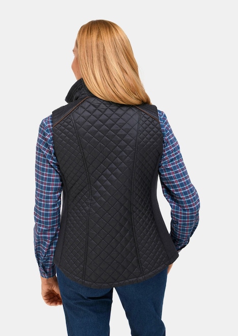 Sportive Weste mit vielen Details