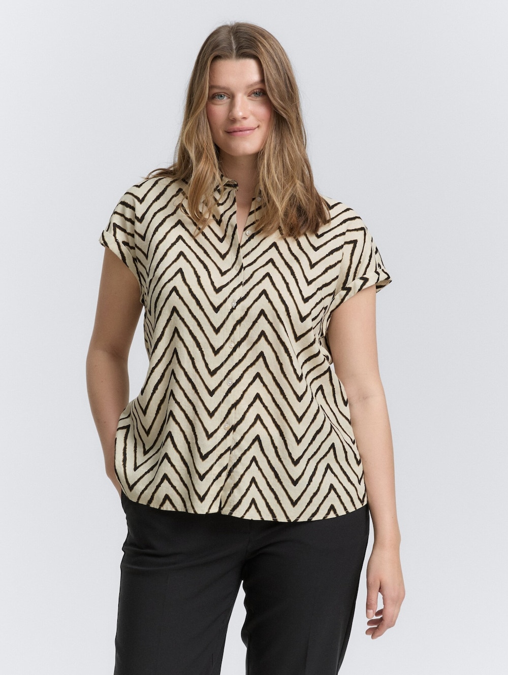 Tom Tailor Women PLUS Blusen & Shirts Plus Size - Loose Fit Bluse mit Leinenanteil