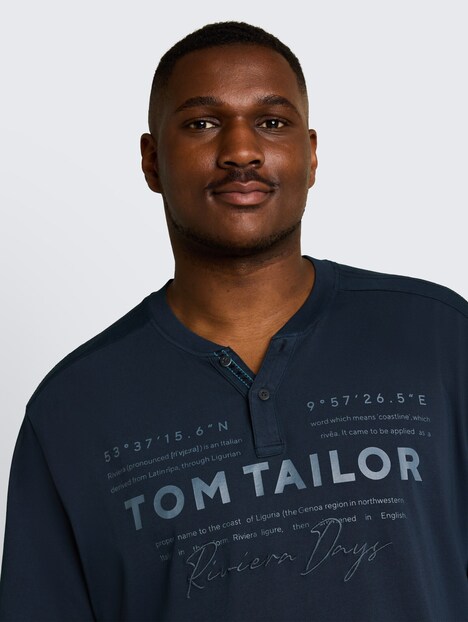 Henley T-Shirt im Used-Look