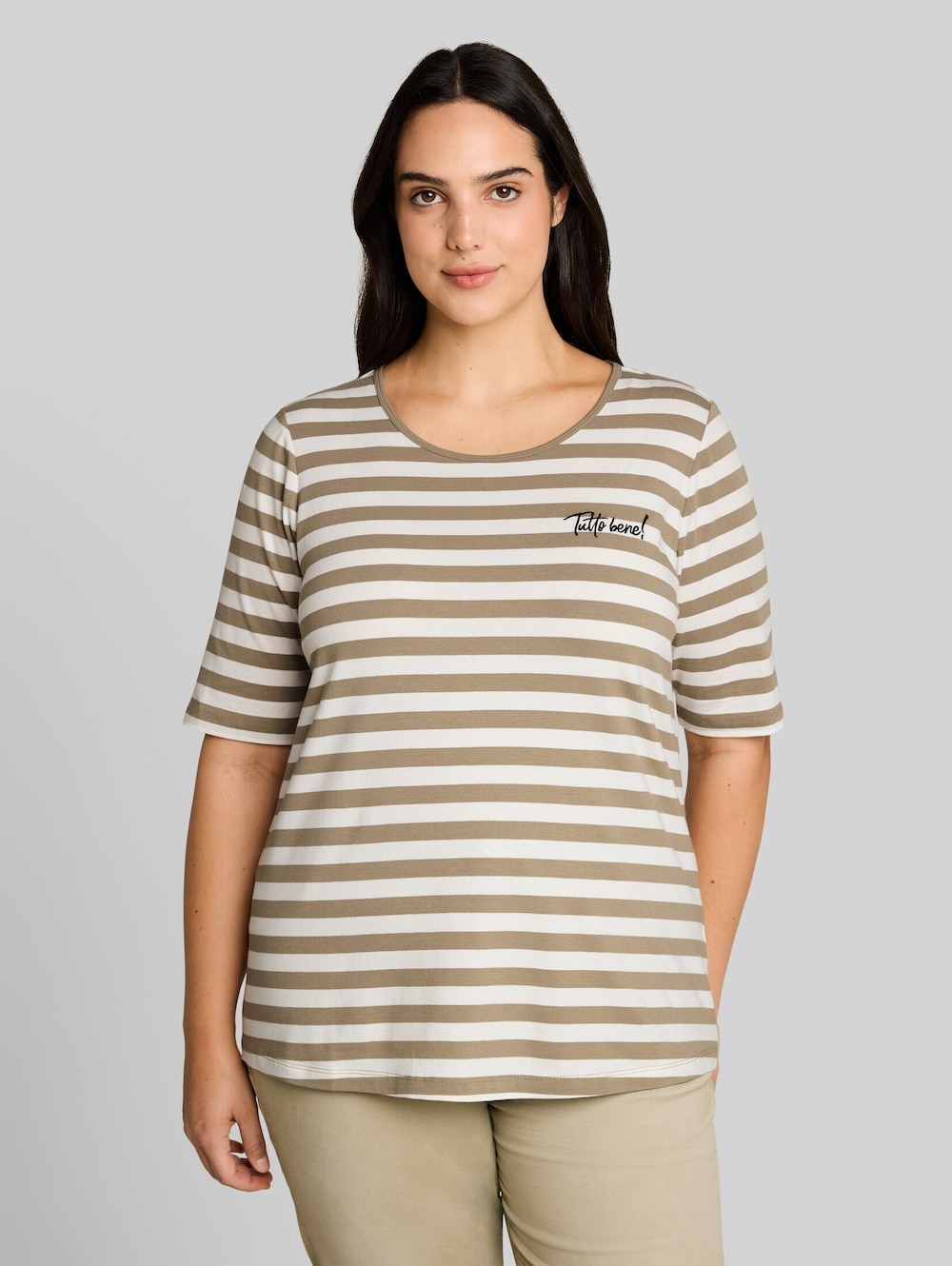 T-Shirt mit Stickerei