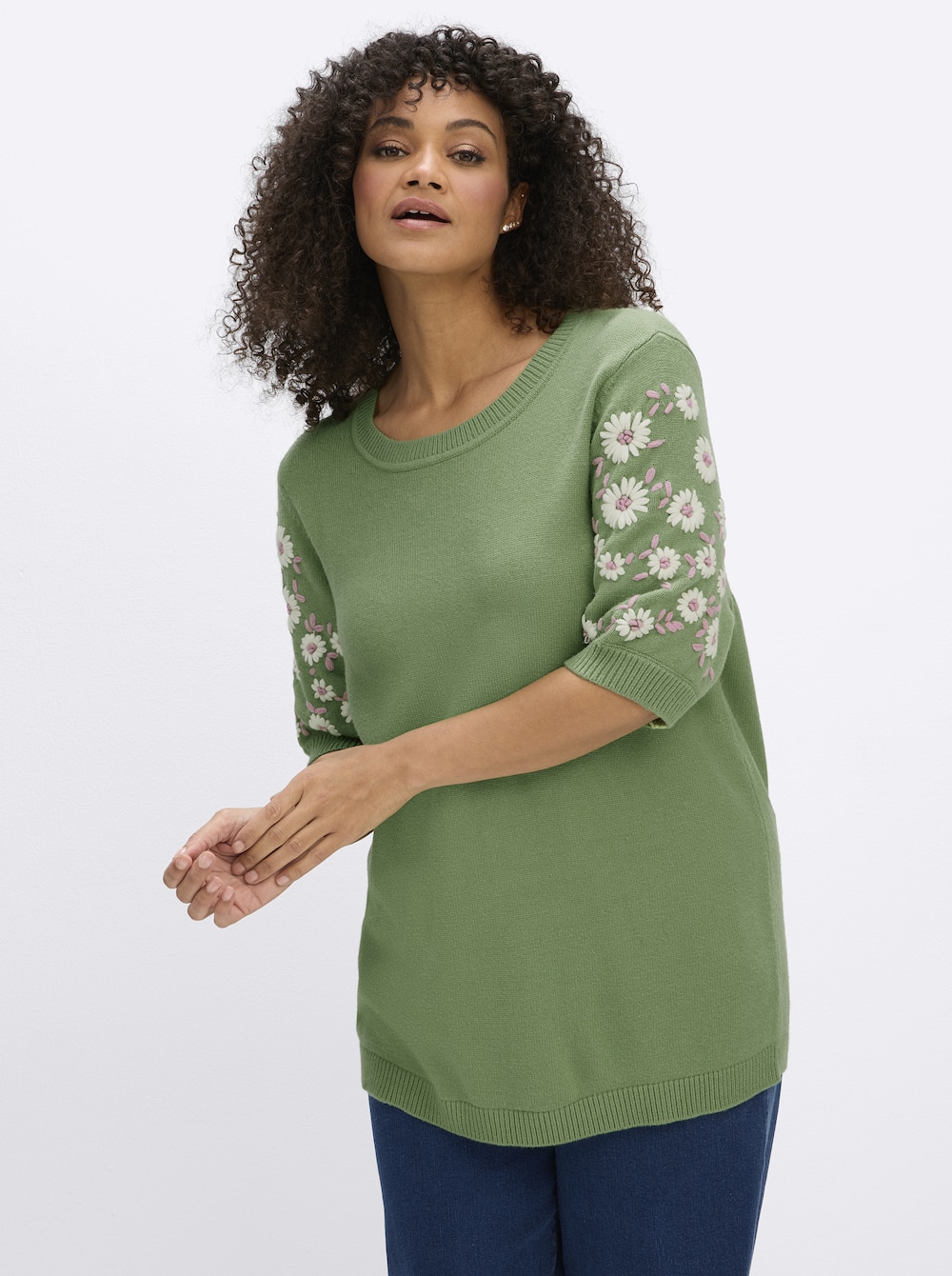 Kurzarm-Pullover Kurzarmpullover mit Blumenstickereien Kurzarm