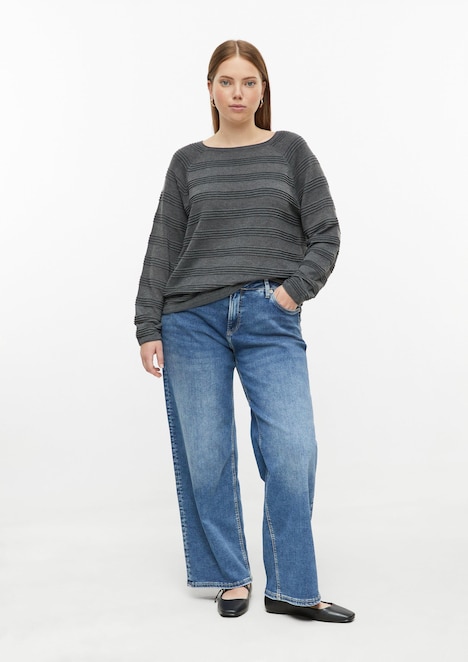 Pullover mit Strukturstreifen