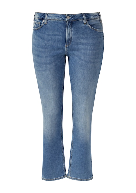 Jeans / Slim Fit / Mid Rise / Straight Leg