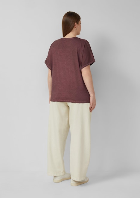 Gewaschenes Oversize-Shirt mit Frontprint