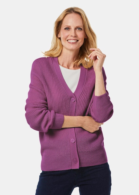 Pflegeleichte Strickjacke in hochwertiger Rippenstruktur