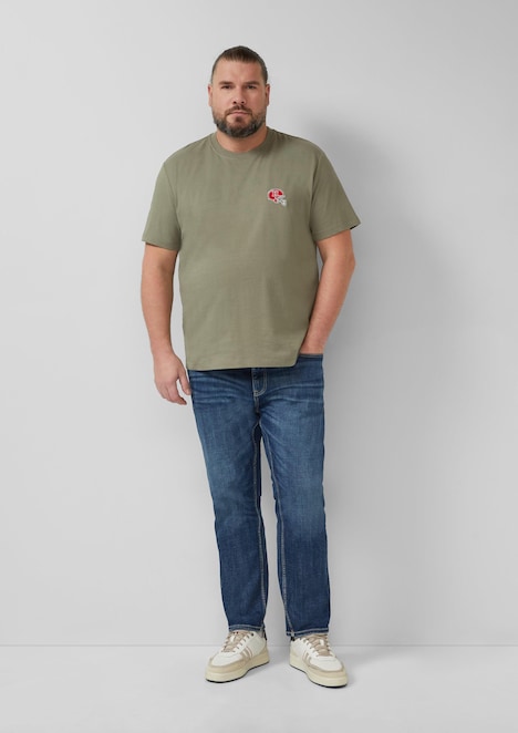 T-Shirt aus Heavy Jersey im Modern Fit mit College-Artwork