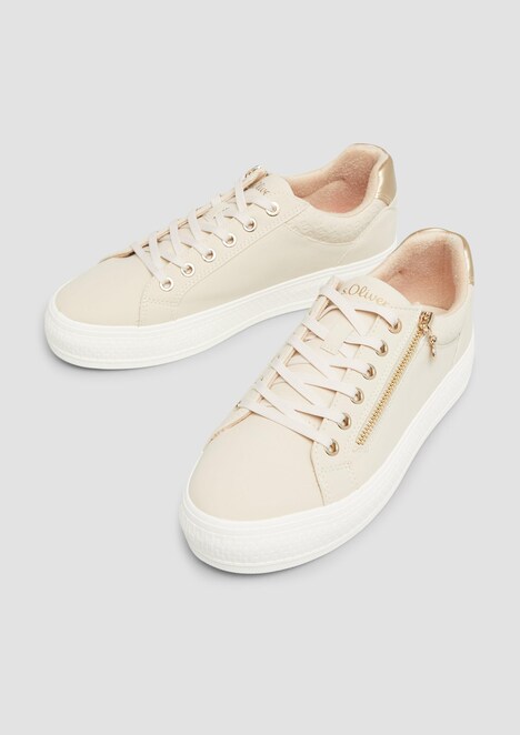 Sneaker mit Reißverschluss und Gummisohle