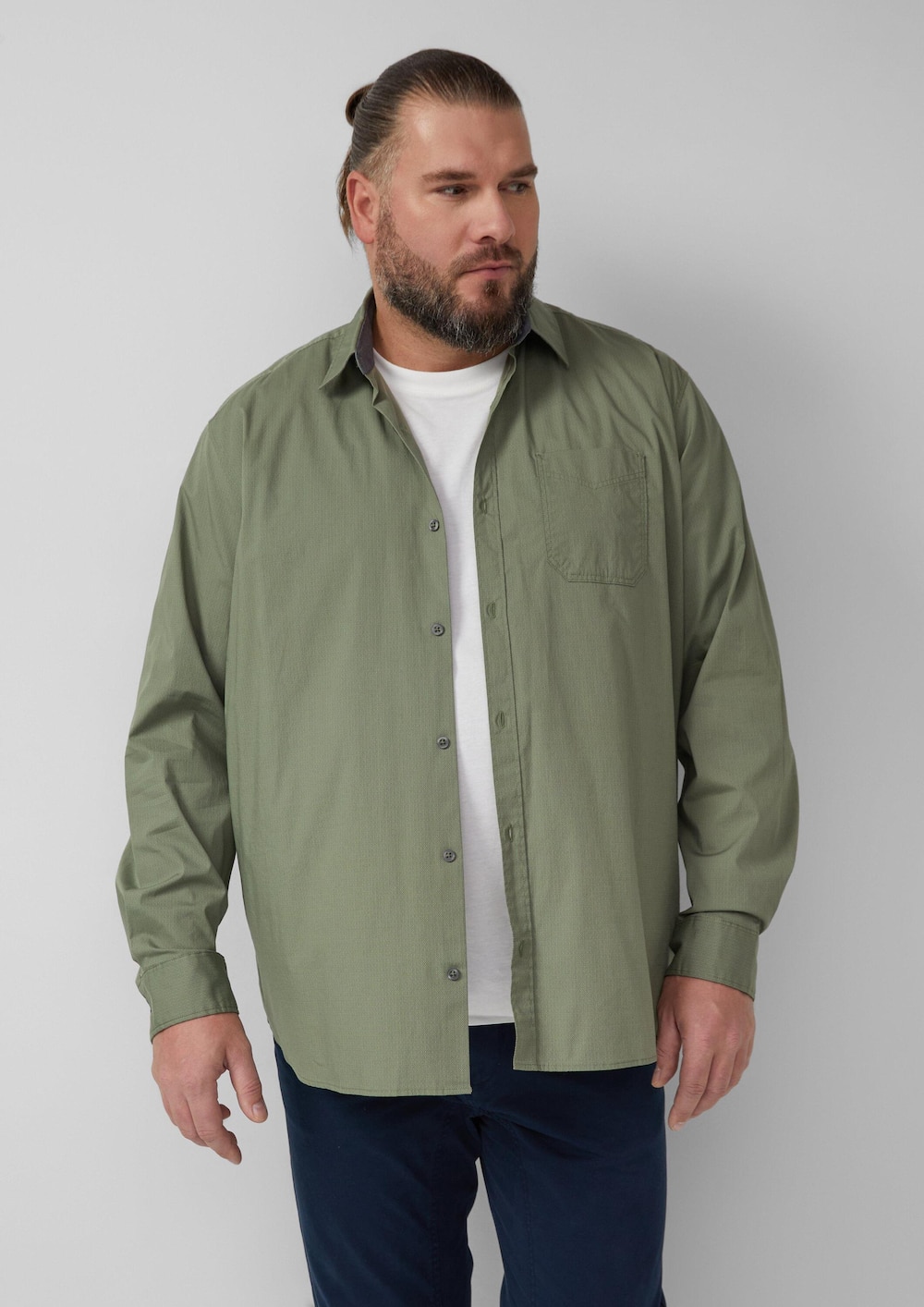 Regular Fit: Gemustertes Hemd mit Kentkragen
