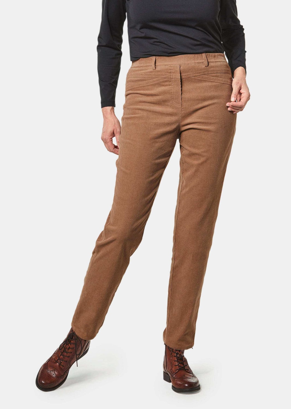 Supersofte Cordhose LOUISA mit aufwendiger Schnittführung
