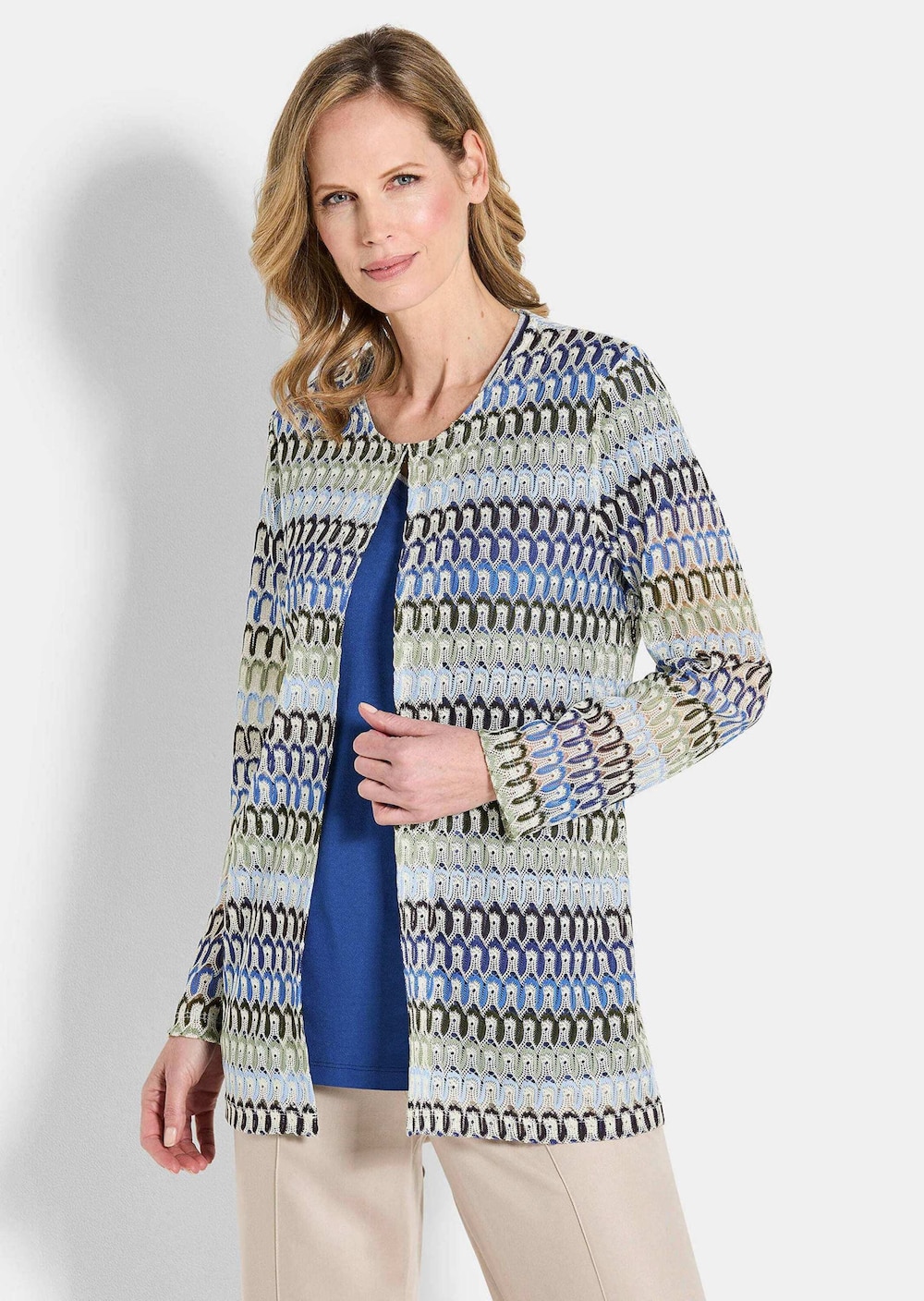 Elegante, offene Spitzenjacke in Multicolor