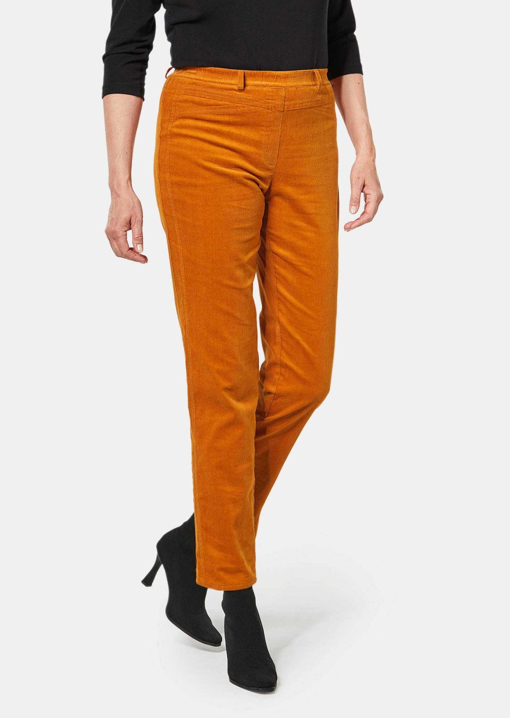Supersofte Cordhose LOUISA mit aufwendiger Schnittführung