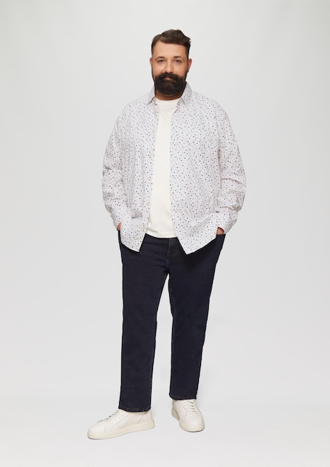 Slim Fit: Gemustertes Popeline-Hemd mit Kentkragen