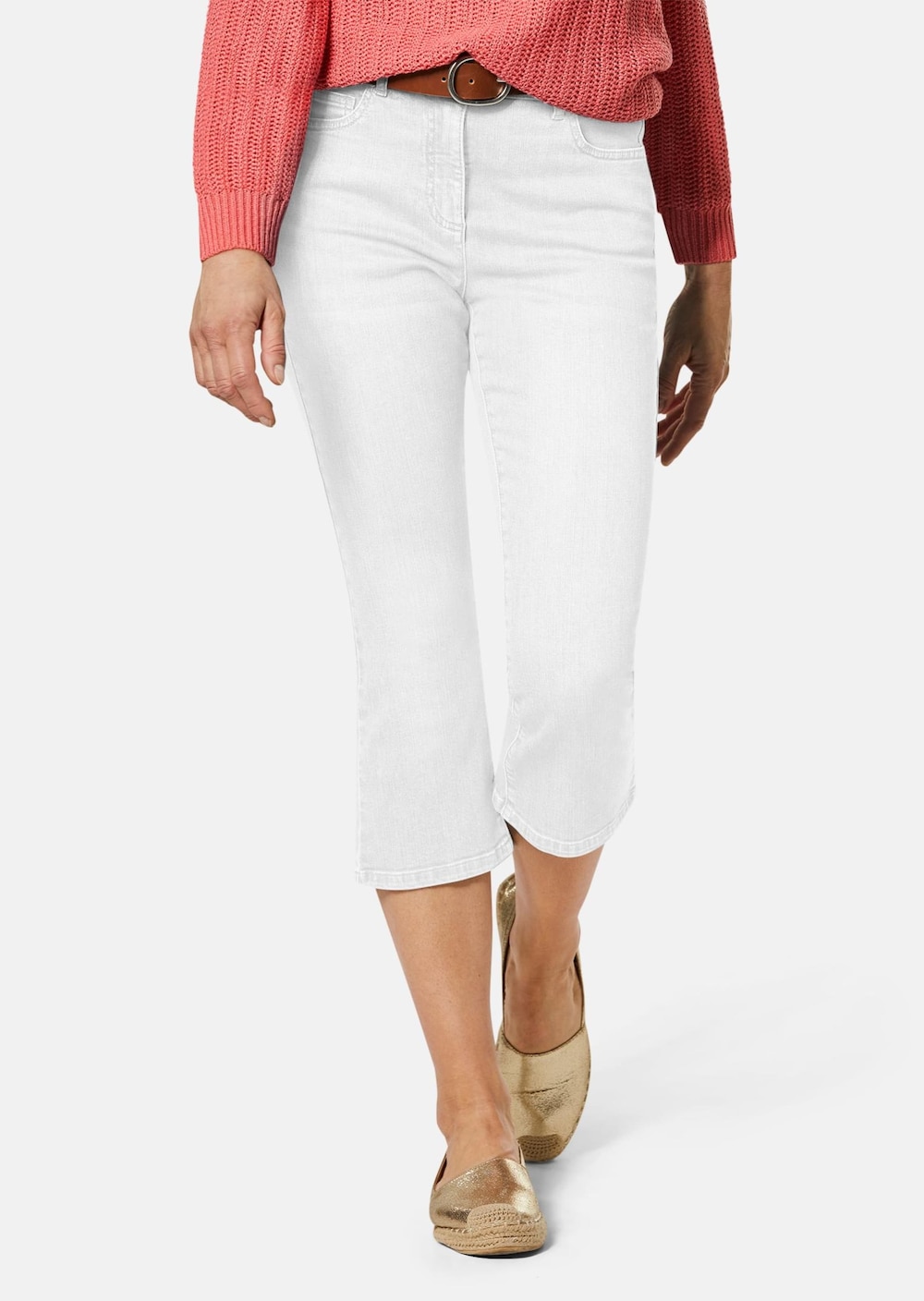 Verkürzte Jeanshose mit ausgestelltem Saum