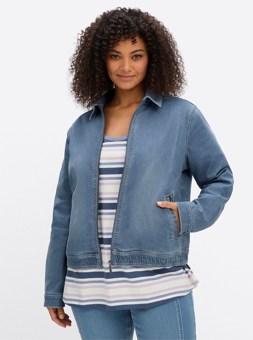Jeans-Jacke Jeansjacke mit Used-Effekten Langarm Rundumdehnbund Umlegekragen