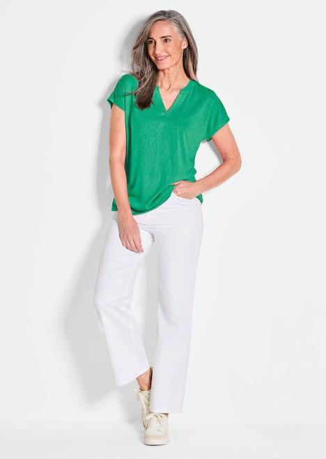 Luftiges Basicshirt mit V-Ausschnitt