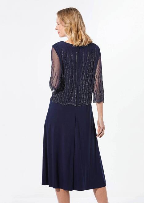 Mit Perlen besetztes Kleid