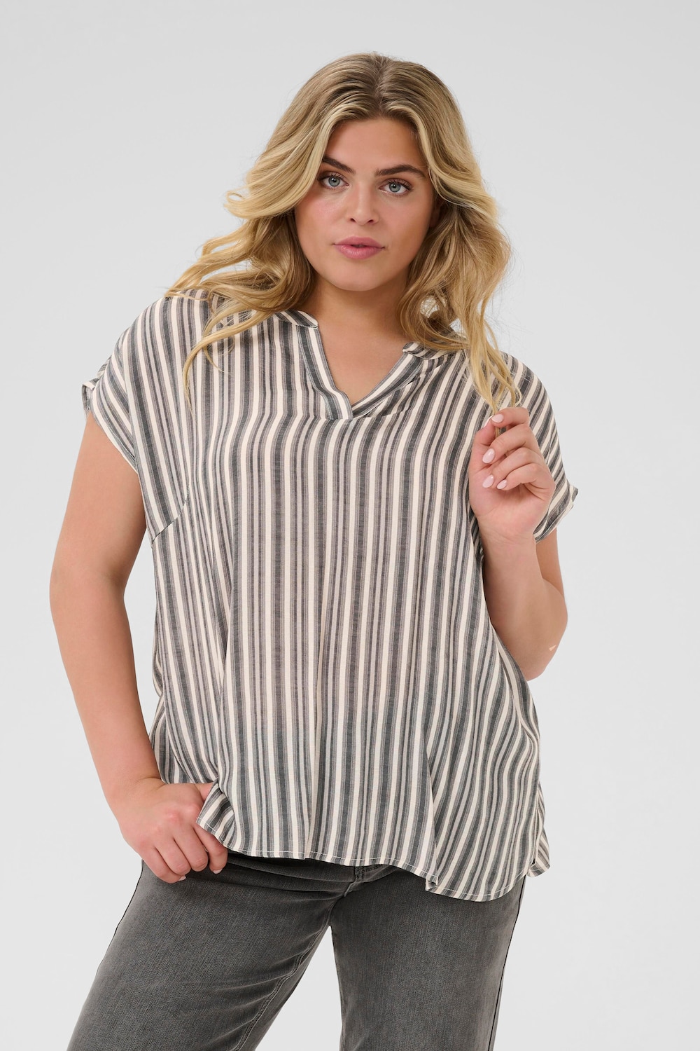 Kurzarm-Bluse Regular fit