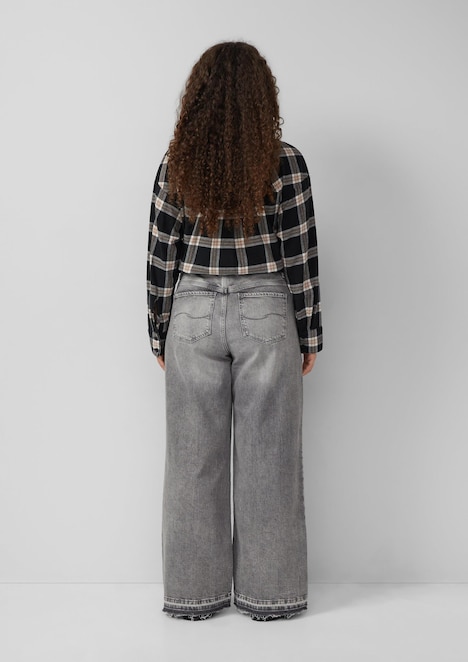 Jeans / Slim Fit / Mid Rise / Wide Leg