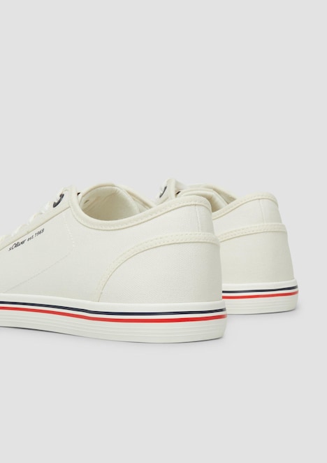 Sneaker mit Streifen-Detail