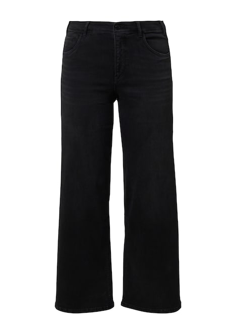Jeans / Mid Rise / Wide Fit
