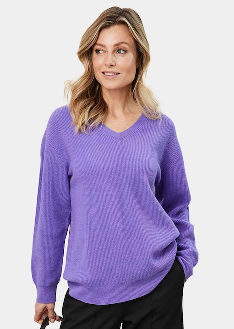 Kaschmirpullover in Patentstrick mit V-Ausschnitt