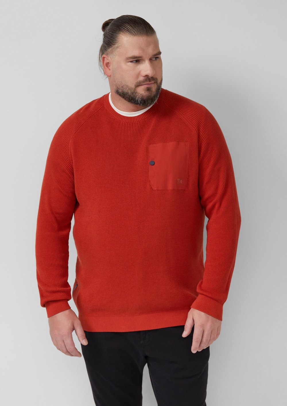 Baumwoll-Pullover mit aufgesetzter Brusttasche