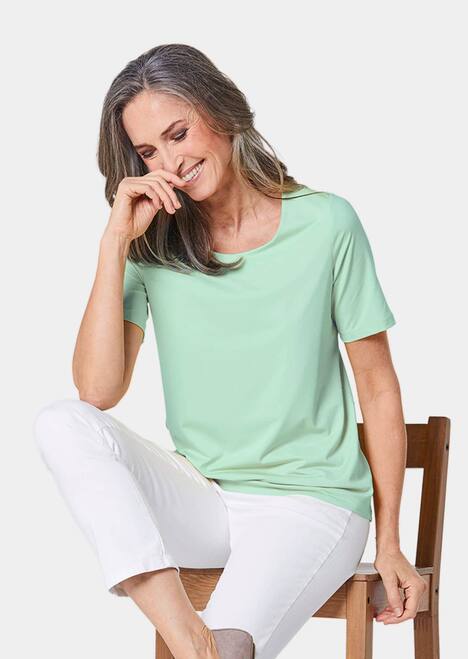 Gepflegtes Shirt in formstabiler Ware